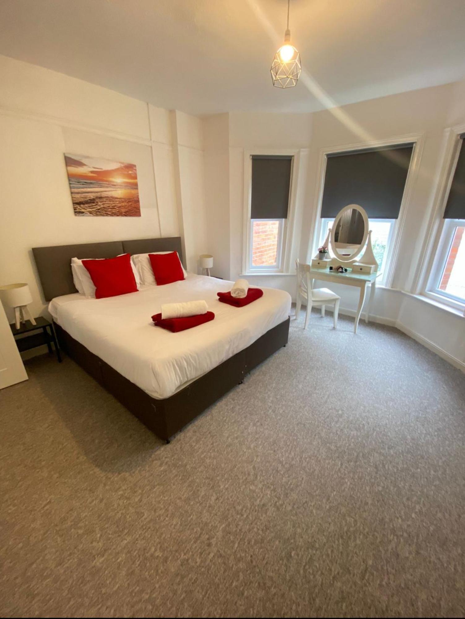Seaside Escape In Central Bournemouth Spacious Stylish & Inviting Urban Heights Экстерьер фото